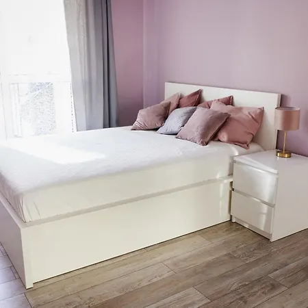 Apartment Lila Warschau